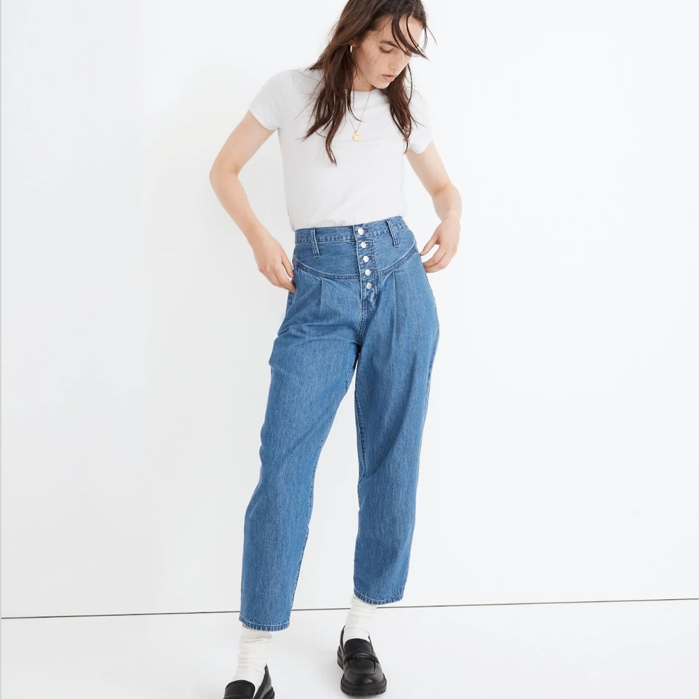 Madewell High-Rise Button-Fly Jeans in Medium Blue